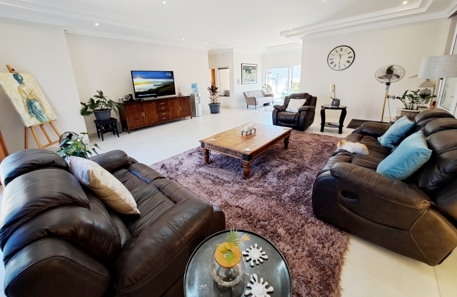 4 Bedroom Property for Sale in Steynsrust Western Cape